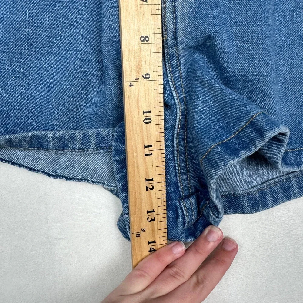 Forever 21 Women Sz 25 Blue‎ Denim Paper Bag Jean Shorts Med Wash Cinched Waist - Picture 4 of 8